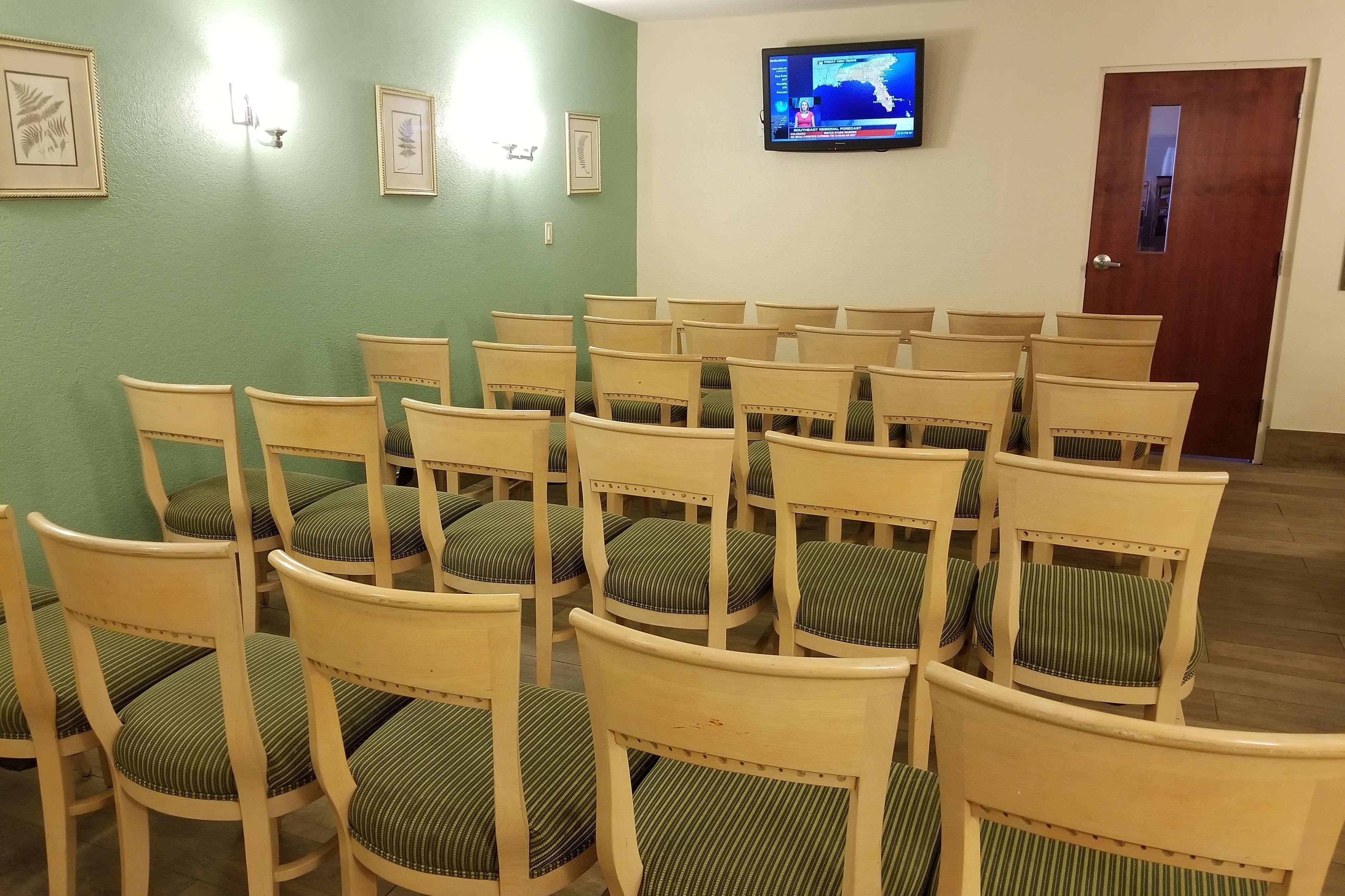 Ramada By Wyndham Harrisonburg Motel Dış mekan fotoğraf